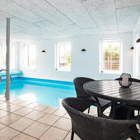 Six-bedroom Holiday In 1 Casa de Férias Blåvand