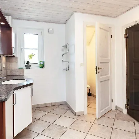 Six-bedroom Holiday In 1 Casa de Férias
